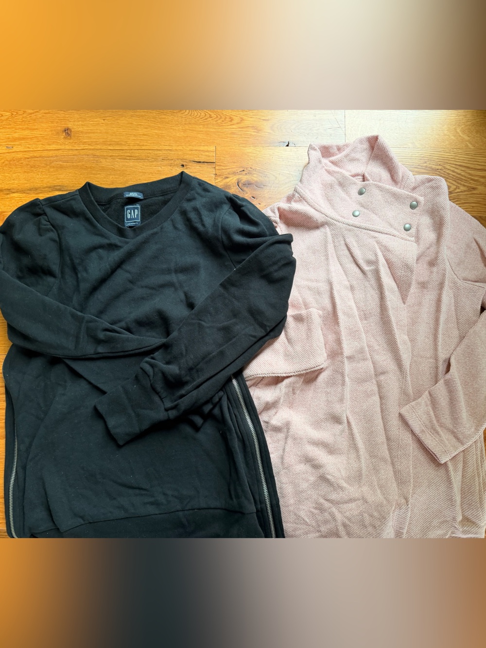 GAP maternity bundle S Black Crewneck Sweatshirt & Pink Snap-Button Top 💕
